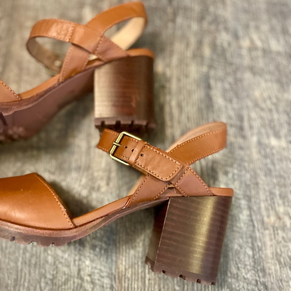 Madewell Leather Lug Sole Mary Janes, Size 11, Like New, Adjustable Ankle Strap - Picture 7 of 11